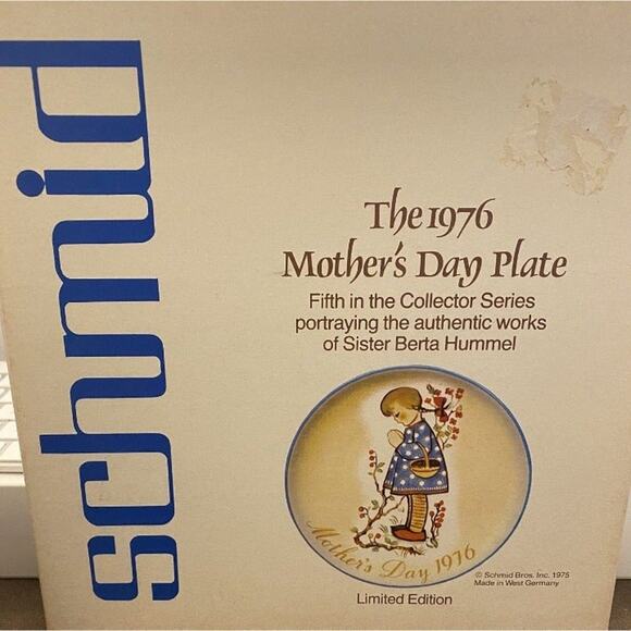 Vintage 1976 Mother's Day Devotion for Mother Hummel 7.5" Plate By Schmid - Picture 2 of 3